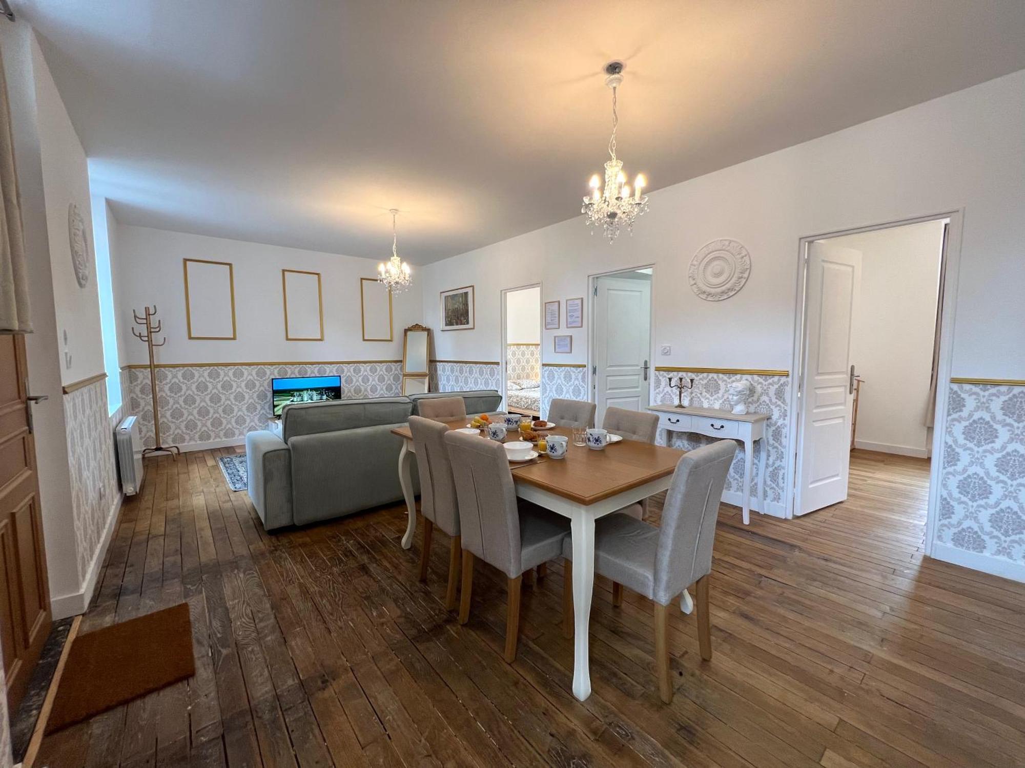 Le Renaissance - Home Homy Montlucon Ngoại thất bức ảnh