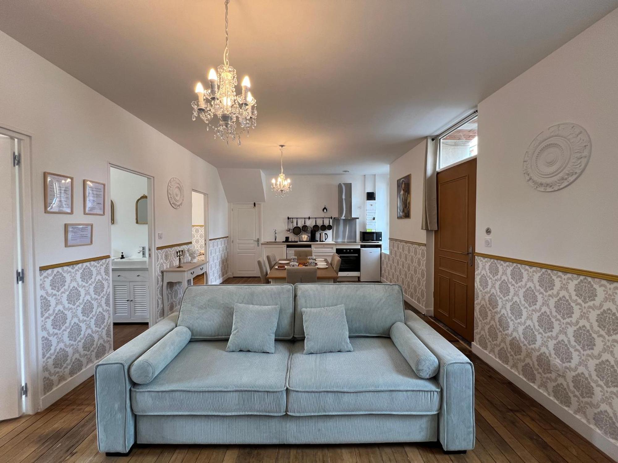 Le Renaissance - Home Homy Montlucon Ngoại thất bức ảnh
