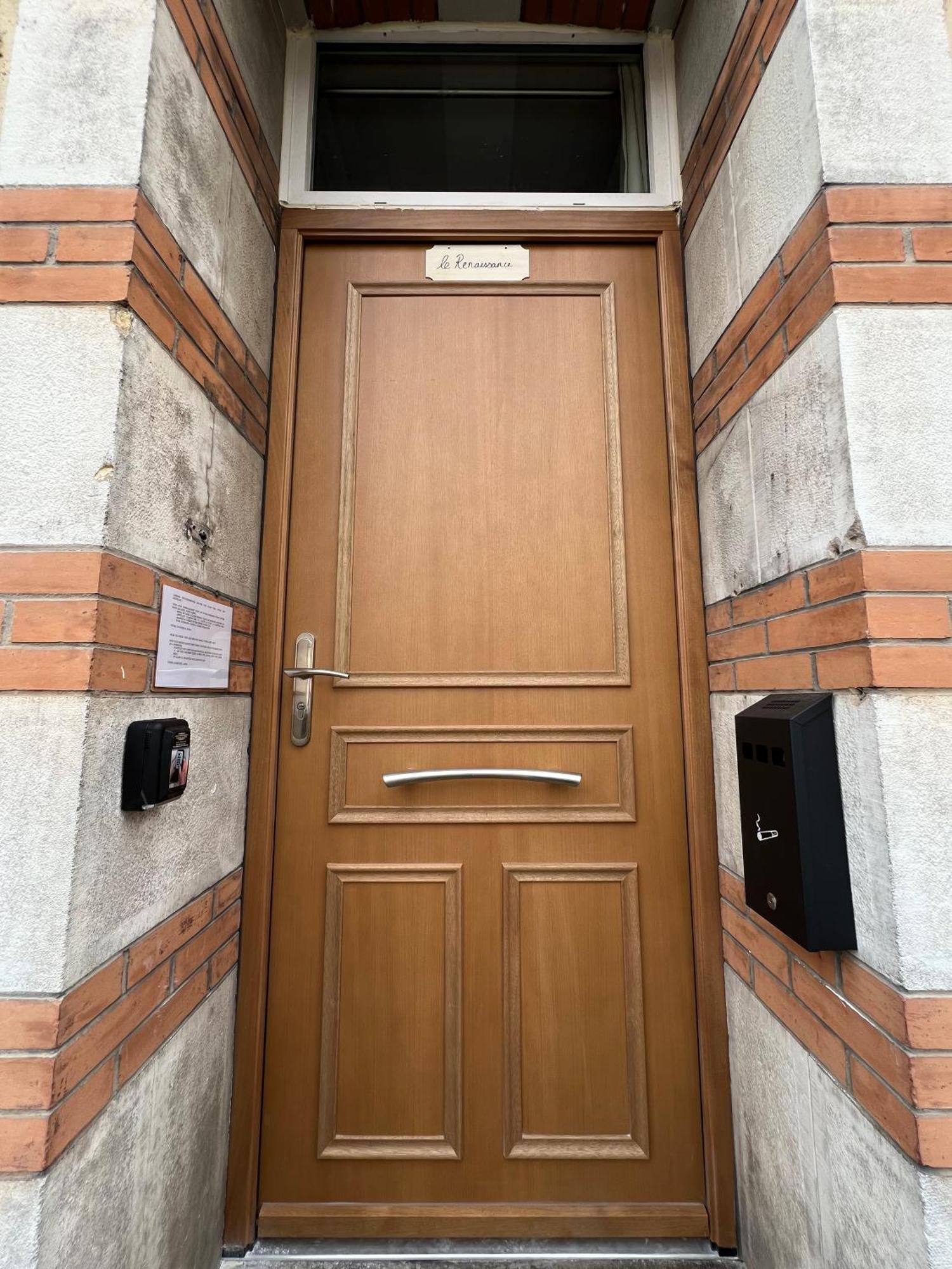 Le Renaissance - Home Homy Montlucon Ngoại thất bức ảnh