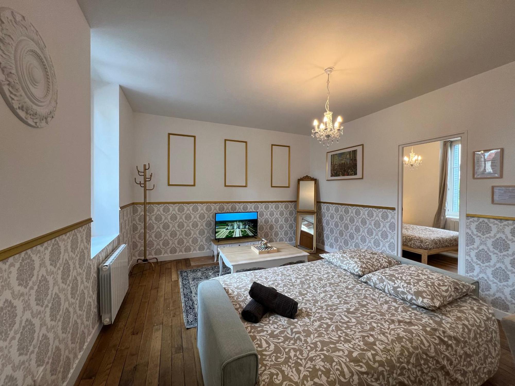 Le Renaissance - Home Homy Montlucon Ngoại thất bức ảnh