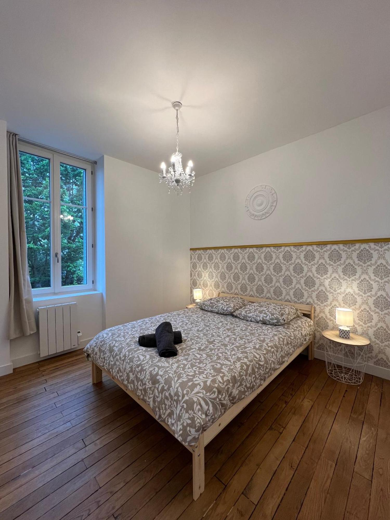 Le Renaissance - Home Homy Montlucon Ngoại thất bức ảnh