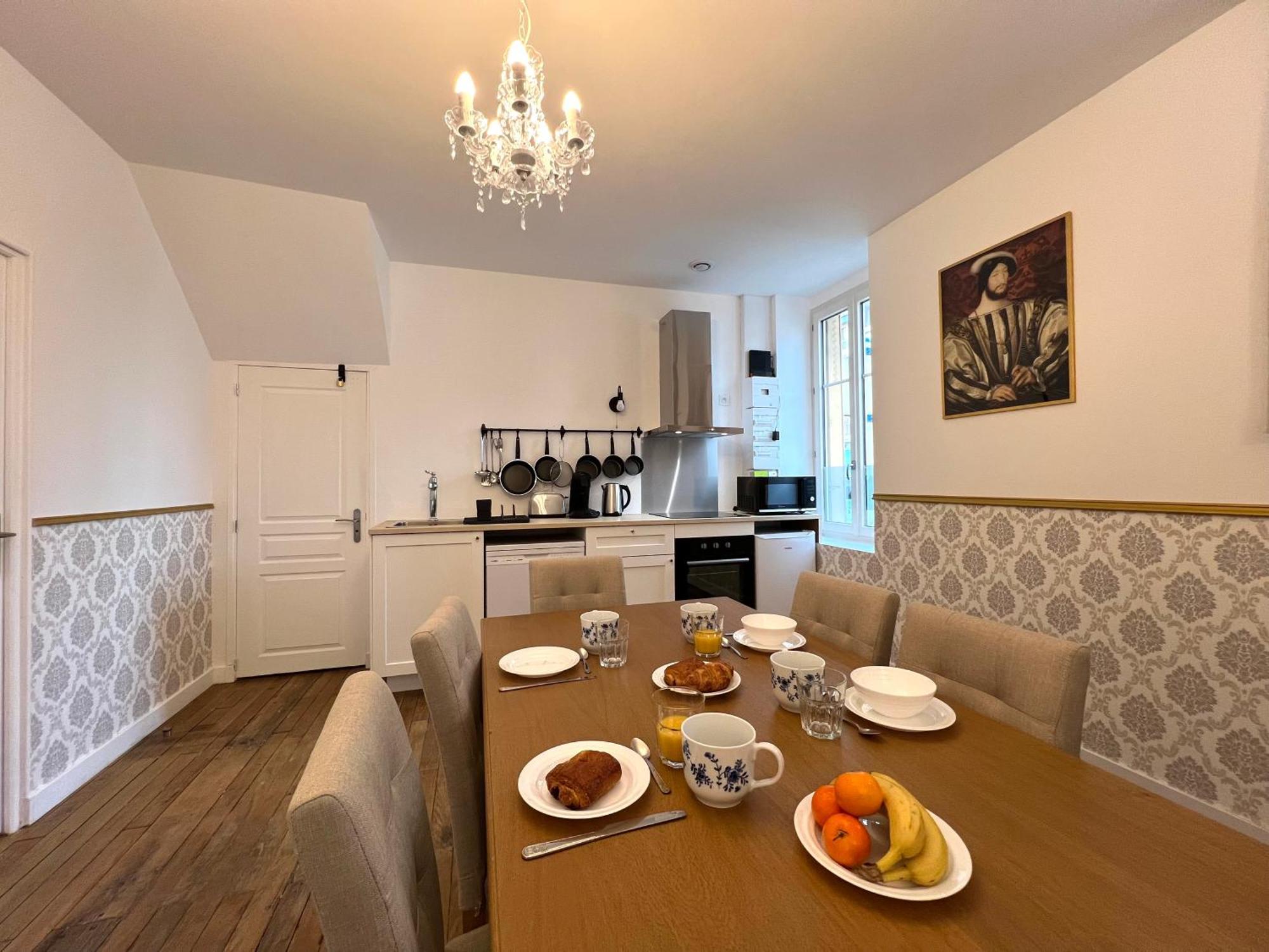 Le Renaissance - Home Homy Montlucon Ngoại thất bức ảnh